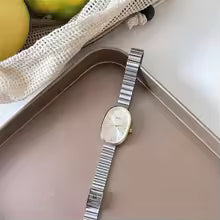 Light Luxury Fashion Oval Steel Quartz Watch for Christmas and Halloween Gifts